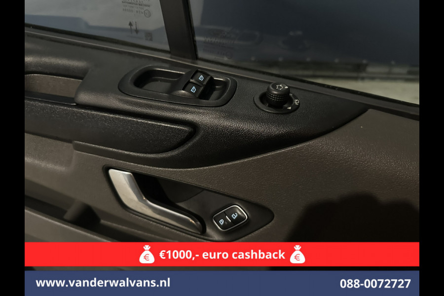 Ford Transit Custom 2.0 TDCI L2H1 Euro6 Airco | Apple Carplay | Camera | Cruisecontrol | LED Parkeersensoren, Android Auto, Bijrijdersbank, Verwarmde voorruit, 2800kg trekvermogen Ford Transit Custom 2.0 TDCI L2H1 Euro6 Airco | Apple Carplay | Camera | Cruisecontrol | LED Parkeersensoren, Android Auto, Bijrijdersbank, Verwarmde voorruit, 2800kg trekvermogen
