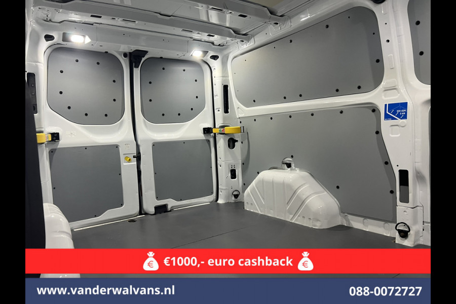 Ford Transit Custom 2.0 TDCI L2H1 Euro6 Airco | Camera | LED | Cruisecontrol | Parkeersensoren Verwarmde voorruit, Bijrijdersbank, 2800kg trekvermogen Ford Transit Custom 2.0 TDCI L2H1 Euro6 Airco | Camera | LED | Cruisecontrol | Parkeersensoren Verwarmde voorruit, Bijrijdersbank, 2800kg trekvermogen