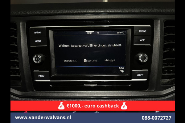 Volkswagen Crafter 2.0 TDI 141pk L3H3 L2H2 Euro6 Airco | Camera | Apple Carplay | Cruisecontrol Android Auto, Parkeersensoren, Bijrijdersbank, 3000kg Trekvermogen, zilver Volkswagen Crafter 2.0 TDI 141pk L3H3 L2H2 Euro6 Airco | Camera | Apple Carplay | Cruisecontrol Android Auto, Parkeersensoren, Bijrijdersbank, 3000kg Trekvermogen, zilver