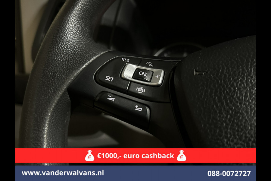 Volkswagen Crafter 2.0 TDI 141pk L3H3 L2H2 Euro6 Airco | Camera | Apple Carplay | Cruisecontrol Android Auto, Parkeersensoren, Bijrijdersbank, 3000kg Trekvermogen, zilver Volkswagen Crafter 2.0 TDI 141pk L3H3 L2H2 Euro6 Airco | Camera | Apple Carplay | Cruisecontrol Android Auto, Parkeersensoren, Bijrijdersbank, 3000kg Trekvermogen, zilver