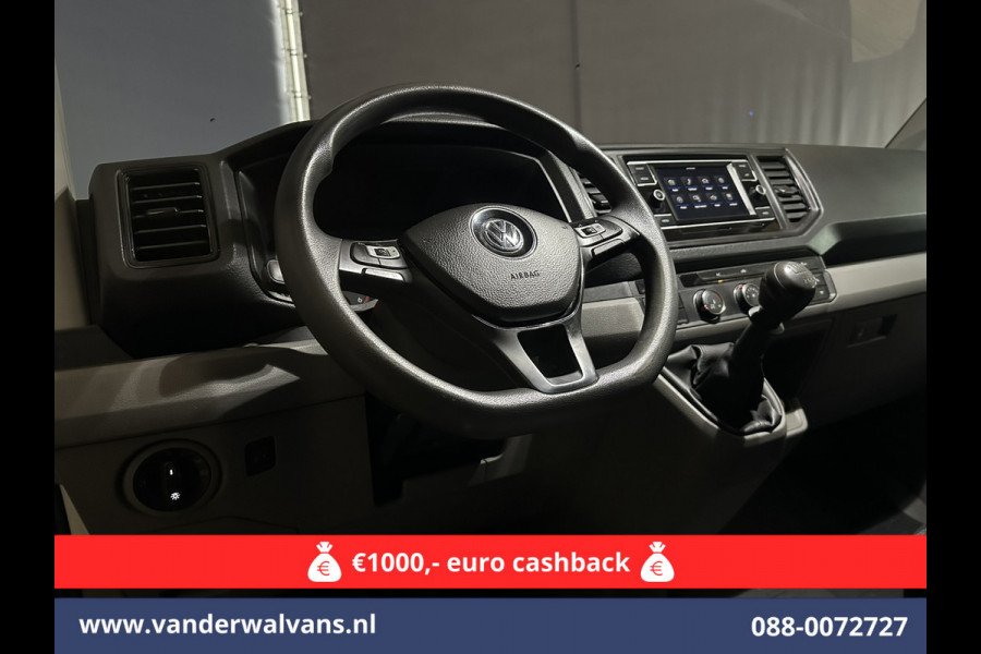Volkswagen Crafter 2.0 TDI 141pk L3H3 L2H2 Euro6 Airco | Camera | Apple Carplay | Cruisecontrol Android Auto, Parkeersensoren, Bijrijdersbank, 3000kg Trekvermogen, zilver Volkswagen Crafter 2.0 TDI 141pk L3H3 L2H2 Euro6 Airco | Camera | Apple Carplay | Cruisecontrol Android Auto, Parkeersensoren, Bijrijdersbank, 3000kg Trekvermogen, zilver