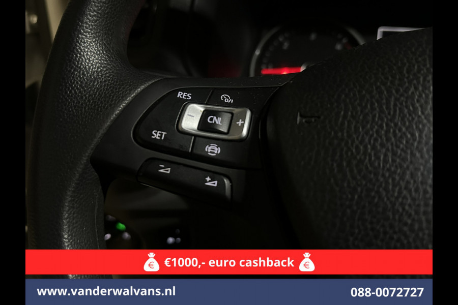 Volkswagen Crafter 2.0 TDI 140pk L3H3 L2H2 Euro6 *Rijklaar Direct Rijden* Airco | Camera | Apple Carplay | Cruisecontrol Parkeersensoren, Android Auto, Chauffeursstoel, Bijrijdersbank, 3000kg trekvermogen, zilver Volkswagen Crafter 2.0 TDI 140pk L3H3 L2H2 Euro6 *Rijklaar Direct Rijden* Airco | Camera | Apple Carplay | Cruisecontrol Parkeersensoren, Android Auto, Chauffeursstoel, Bijrijdersbank, 3000kg trekvermogen, zilver