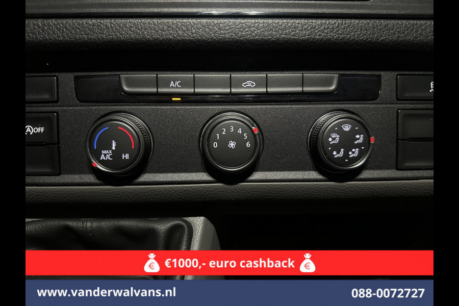 Volkswagen Crafter 2.0 TDI 140pk L3H3 L2H2 Euro6 *Rijklaar Direct Rijden* Airco | Camera | Apple Carplay | Cruisecontrol Parkeersensoren, Android Auto, Chauffeursstoel, Bijrijdersbank, 3000kg trekvermogen, zilver Volkswagen Crafter 2.0 TDI 140pk L3H3 L2H2 Euro6 *Rijklaar Direct Rijden* Airco | Camera | Apple Carplay | Cruisecontrol Parkeersensoren, Android Auto, Chauffeursstoel, Bijrijdersbank, 3000kg trekvermogen, zilver