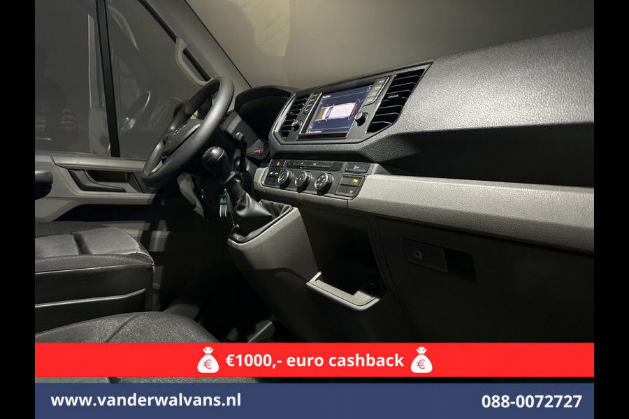 Volkswagen Crafter 2.0 TDI 140pk L3H3 L2H2 Euro6 *Rijklaar Direct Rijden* Airco | Camera | Apple Carplay | Cruisecontrol Parkeersensoren, Android Auto, Chauffeursstoel, Bijrijdersbank, 3000kg trekvermogen, zilver Volkswagen Crafter 2.0 TDI 140pk L3H3 L2H2 Euro6 *Rijklaar Direct Rijden* Airco | Camera | Apple Carplay | Cruisecontrol Parkeersensoren, Android Auto, Chauffeursstoel, Bijrijdersbank, 3000kg trekvermogen, zilver