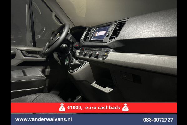 Volkswagen Crafter 2.0 TDI 140pk L3H3 L2H2 Euro6 *Rijklaar Direct Rijden* Airco | Camera | Apple Carplay | Cruisecontrol Parkeersensoren, Android Auto, Chauffeursstoel, Bijrijdersbank, 3000kg trekvermogen, zilver Volkswagen Crafter 2.0 TDI 140pk L3H3 L2H2 Euro6 *Rijklaar Direct Rijden* Airco | Camera | Apple Carplay | Cruisecontrol Parkeersensoren, Android Auto, Chauffeursstoel, Bijrijdersbank, 3000kg trekvermogen, zilver
