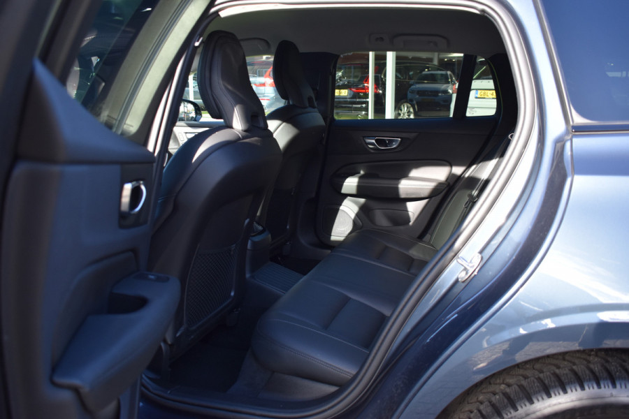 Volvo V60 T6 AWD 350PK Plug-in Hybrid Plus Dark | 360 Camera | H&K | BLIS | ACC | Stoelverwarming | Leder | Volvo V60 T6 AWD 350PK Plug-in Hybrid Plus Dark | 360 Camera | H&K | BLIS | ACC | Stoelverwarming | Leder |