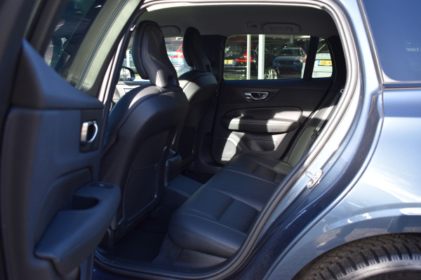 Volvo V60 T6 AWD 350PK Plug-in Hybrid Plus Dark | 360 Camera | H&K | BLIS | ACC | Stoelverwarming | Leder | Volvo V60 T6 AWD 350PK Plug-in Hybrid Plus Dark | 360 Camera | H&K | BLIS | ACC | Stoelverwarming | Leder |