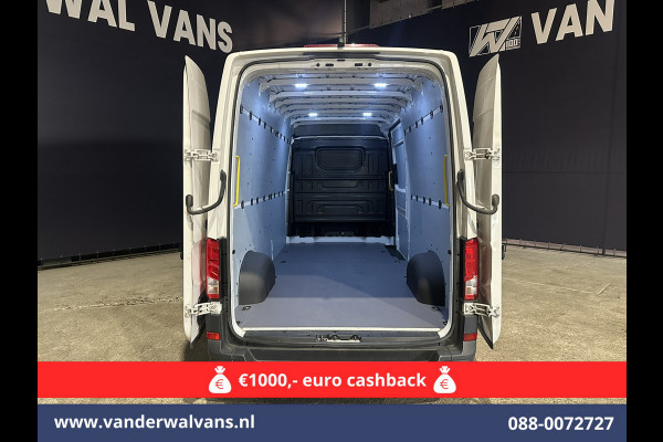 Volkswagen Crafter 2.0 TDI 140 pk Automaat L4H3 L3H2 Euro6 Airco | Camera | Apple Carplay Android Auto, Chauffeursstoel, Stoelverwarming, 3000kg Trekhaak