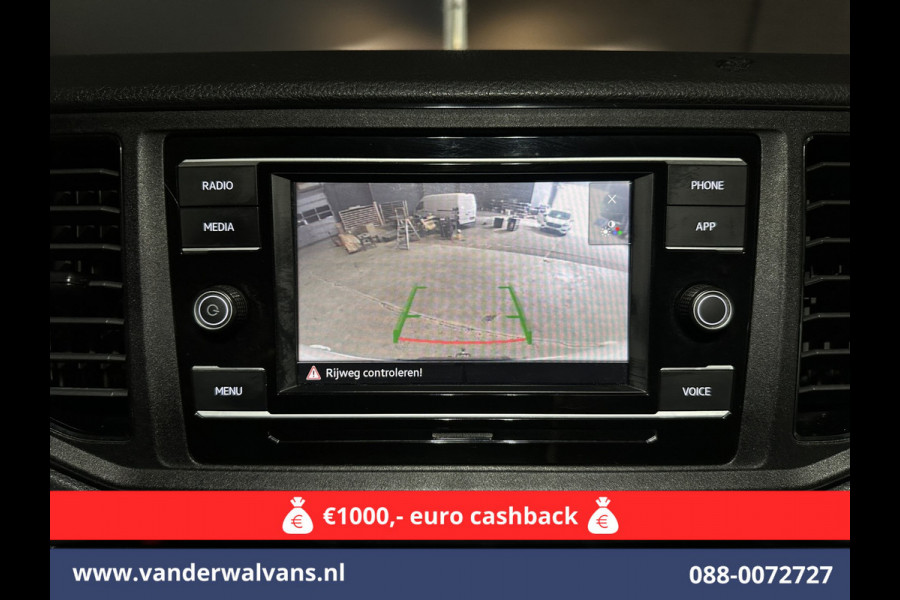 Volkswagen Crafter 2.0 TDI 140 pk Automaat L4H3 L3H2 Euro6 Airco | Camera | Apple Carplay Android Auto, Chauffeursstoel, Stoelverwarming, 3000kg Trekhaak