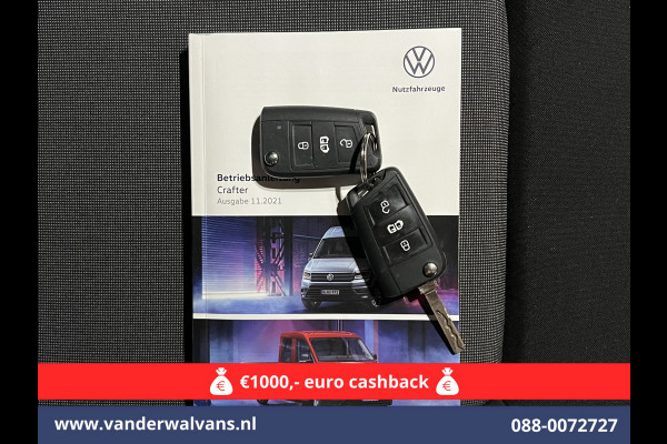 Volkswagen Crafter 2.0 TDI 140 pk Automaat L4H3 L3H2 Euro6 Airco | Camera | Apple Carplay Android Auto, Chauffeursstoel, Stoelverwarming, 3000kg Trekhaak