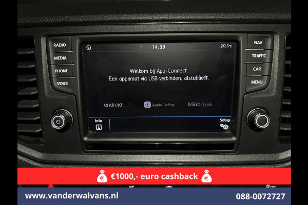 Volkswagen Crafter 2.0 TDI 140 pk L3H3 L2H2 Euro6 Airco | Camera | Navigatie | Apple Carplay | Massagestoel Android Auto, Parkeersensoren, 3000kg trekvermogen Volkswagen Crafter 2.0 TDI 140 pk L3H3 L2H2 Euro6 Airco | Camera | Navigatie | Apple Carplay | Massagestoel Android Auto, Parkeersensoren, 3000kg trekvermogen