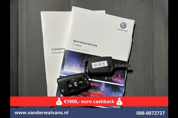 Volkswagen Crafter 2.0 TDI 140 pk L3H3 L2H2 Euro6 Airco | Camera | Navigatie | Apple Carplay | Massagestoel Android Auto, Parkeersensoren, 3000kg trekvermogen Volkswagen Crafter 2.0 TDI 140 pk L3H3 L2H2 Euro6 Airco | Camera | Navigatie | Apple Carplay | Massagestoel Android Auto, Parkeersensoren, 3000kg trekvermogen