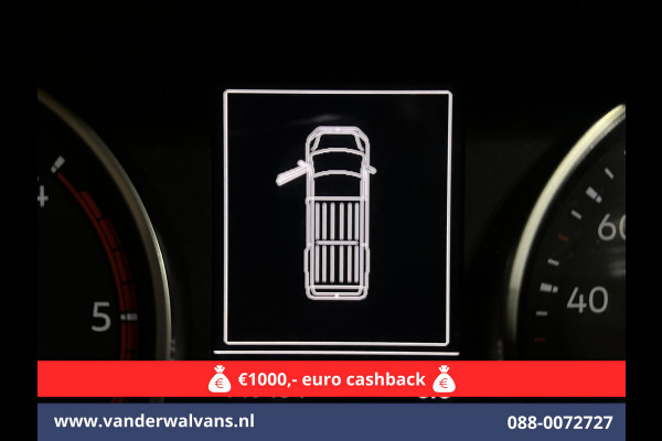Volkswagen Crafter 2.0 TDI 140 pk L3H3 L2H2 Euro6 Airco | Camera | Navigatie | Apple Carplay | Massagestoel Android Auto, Parkeersensoren, 3000kg trekvermogen Volkswagen Crafter 2.0 TDI 140 pk L3H3 L2H2 Euro6 Airco | Camera | Navigatie | Apple Carplay | Massagestoel Android Auto, Parkeersensoren, 3000kg trekvermogen