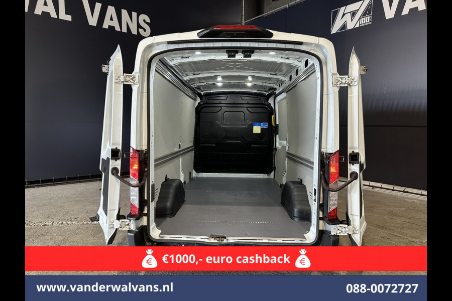 Ford Transit 2.0 TDCI 131pk L3H2 Euro6 *Rijklaar Direct Rijden* Airco | Camera | Navigatie | Apple Carplay | LED | Cruisecontrol Parkeersensoren, Stoelverwarming, Verwarmde voorruit, Bijrijdersbank, 2500kg trekvermogen