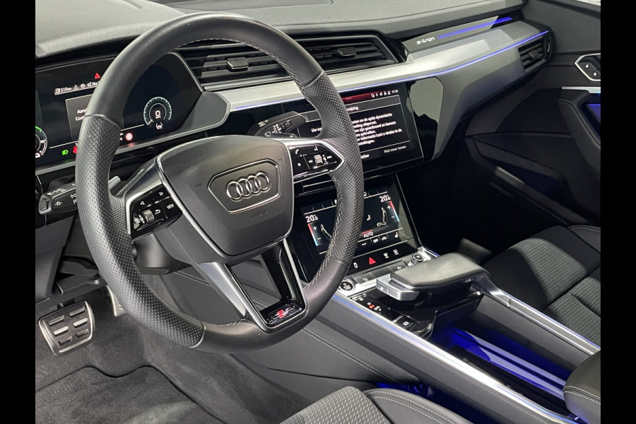Audi Q8 Sportback e-tron 50 quattro S Edition 95 kWh / Panorama Dak / Camera
