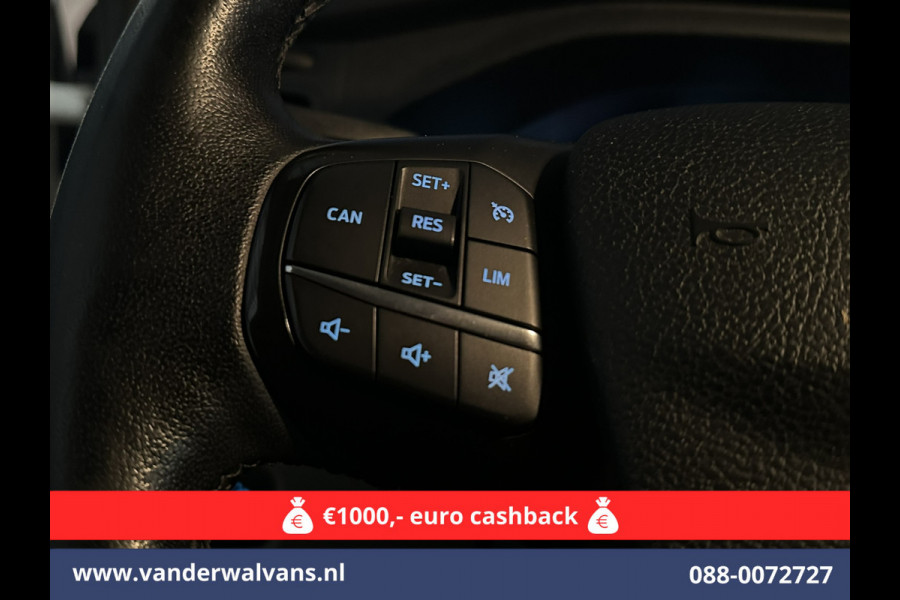 Ford Transit 2.0 TDCI 131pk L3H2 Euro6 Airco | Navigatie | Camera | Cruisecontrol | Apple Carplay | Stoelverwarming Android Auto, verwarmde voorruit, Parkeersensoren, Bijrijdersbank