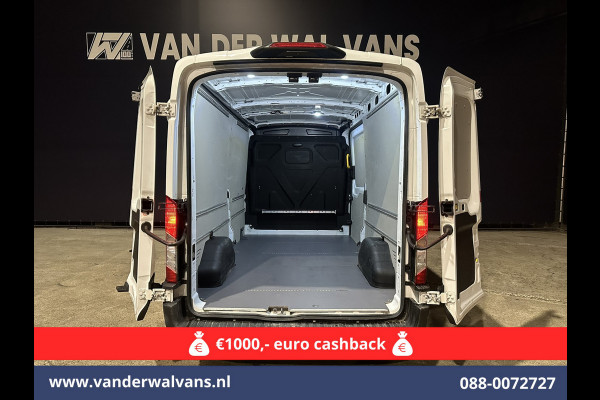 Ford Transit 2.0 TDCI 131pk L3H2 Euro6 Airco | Navigatie | Camera | Cruisecontrol | Apple Carplay | Stoelverwarming Android Auto, verwarmde voorruit, Parkeersensoren, Bijrijdersbank
