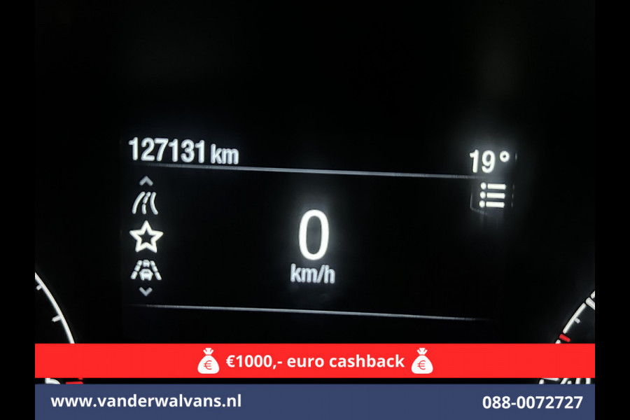 Ford Transit 2.0 TDCI 131pk L3H2 Euro6 Airco | Navigatie | Camera | Cruisecontrol | Apple Carplay | Stoelverwarming Android Auto, verwarmde voorruit, Parkeersensoren, Bijrijdersbank