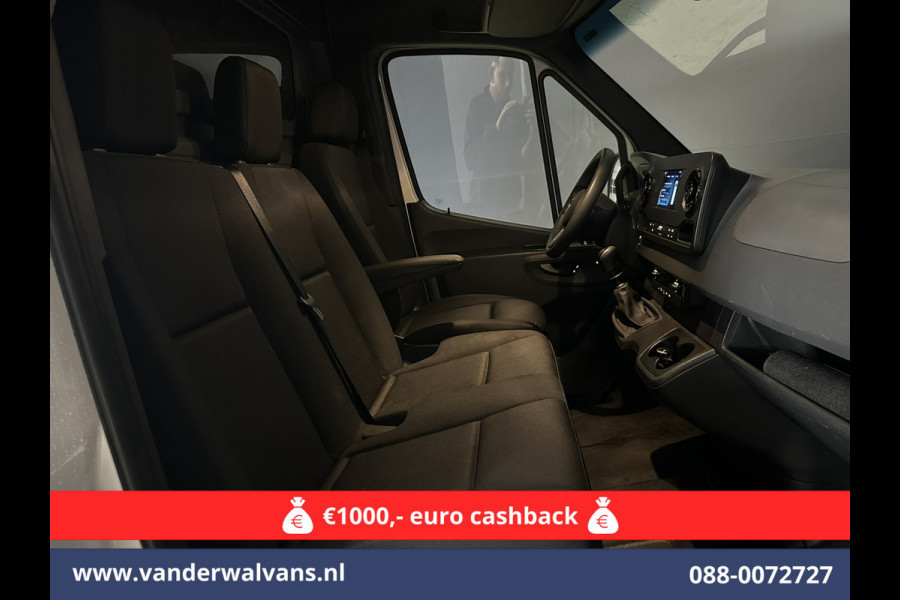 Mercedes-Benz Sprinter 317 CDI 170pk L3H2 Euro6 Airco | Camera | Apple Carplay | Cruisecontrol | Stoelverwarming Android Auto, Parkeersensoren, Bijrijdersbank Mercedes-Benz Sprinter 317 CDI 170pk L3H2 Euro6 Airco | Camera | Apple Carplay | Cruisecontrol | Stoelverwarming Android Auto, Parkeersensoren, Bijrijdersbank