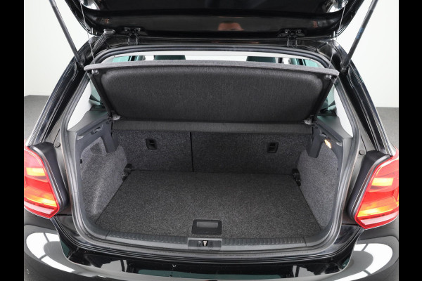 Volkswagen Polo 1.0 BlueMotion Edition 95 PK | Airco | Navigatie via app | Cruise control Volkswagen Polo 1.0 BlueMotion Edition 95 PK | Airco | Navigatie via app | Cruise control