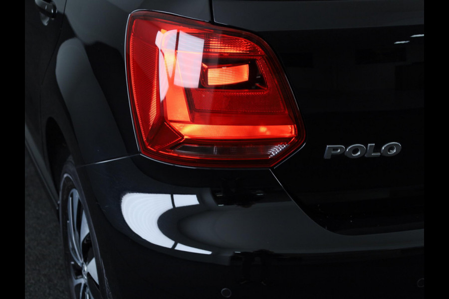 Volkswagen Polo 1.0 BlueMotion Edition 95 PK | Airco | Navigatie via app | Cruise control Volkswagen Polo 1.0 BlueMotion Edition 95 PK | Airco | Navigatie via app | Cruise control