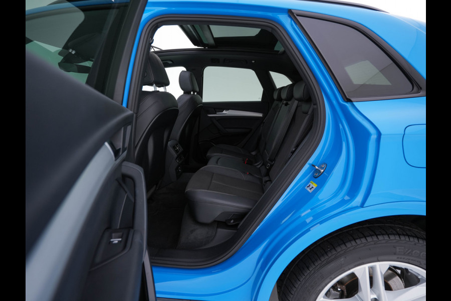 Audi Q5 Audi Q5 50 TFSI e S-Line Black-Edition Quattro Plug-In (INCL-BTW) *PANO | LEATHER-FABRIC | FULL-LED | DIGI-COCKPIT | NAVI-FULLMAP | HEATED-SPORTSEATS | KEYLESS | DAB+ | CAMERA | PRIVACY-GLASS | SHIFT-PADDLES | ECC | AMBIENT-LIGHT | PDC | CRUISE . Audi Q5 Audi Q5 50 TFSI e S-Line Black-Edition Quattro Plug-In (INCL-BTW) *PANO | LEATHER-FABRIC | FULL-LED | DIGI-COCKPIT | NAVI-FULLMAP | HEATED-SPORTSEATS | KEYLESS | DAB+ | CAMERA | PRIVACY-GLASS | SHIFT-PADDLES | ECC | AMBIENT-LIGHT | PDC | CRUISE .