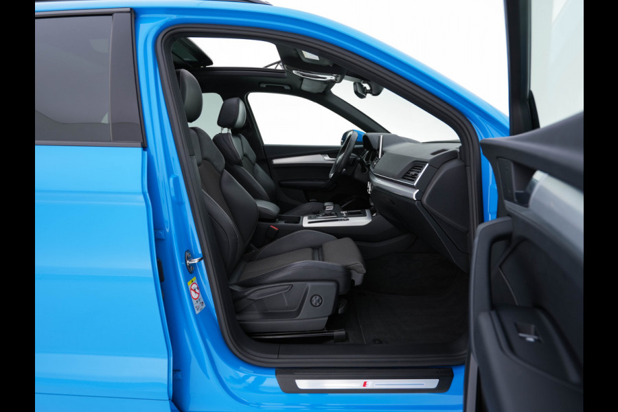 Audi Q5 Audi Q5 50 TFSI e S-Line Black-Edition Quattro Plug-In (INCL-BTW) *PANO | LEATHER-FABRIC | FULL-LED | DIGI-COCKPIT | NAVI-FULLMAP | HEATED-SPORTSEATS | KEYLESS | DAB+ | CAMERA | PRIVACY-GLASS | SHIFT-PADDLES | ECC | AMBIENT-LIGHT | PDC | CRUISE . Audi Q5 Audi Q5 50 TFSI e S-Line Black-Edition Quattro Plug-In (INCL-BTW) *PANO | LEATHER-FABRIC | FULL-LED | DIGI-COCKPIT | NAVI-FULLMAP | HEATED-SPORTSEATS | KEYLESS | DAB+ | CAMERA | PRIVACY-GLASS | SHIFT-PADDLES | ECC | AMBIENT-LIGHT | PDC | CRUISE .