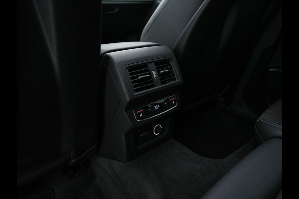 Audi Q5 Audi Q5 50 TFSI e S-Line Black-Edition Quattro Plug-In (INCL-BTW) *PANO | LEATHER-FABRIC | FULL-LED | DIGI-COCKPIT | NAVI-FULLMAP | HEATED-SPORTSEATS | KEYLESS | DAB+ | CAMERA | PRIVACY-GLASS | SHIFT-PADDLES | ECC | AMBIENT-LIGHT | PDC | CRUISE . Audi Q5 Audi Q5 50 TFSI e S-Line Black-Edition Quattro Plug-In (INCL-BTW) *PANO | LEATHER-FABRIC | FULL-LED | DIGI-COCKPIT | NAVI-FULLMAP | HEATED-SPORTSEATS | KEYLESS | DAB+ | CAMERA | PRIVACY-GLASS | SHIFT-PADDLES | ECC | AMBIENT-LIGHT | PDC | CRUISE .