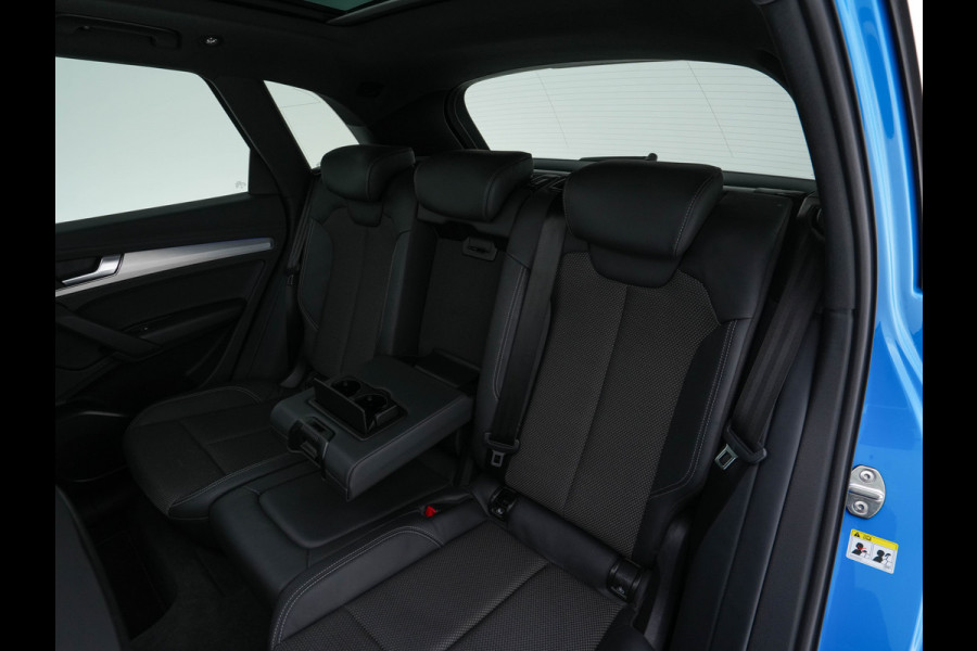 Audi Q5 Audi Q5 50 TFSI e S-Line Black-Edition Quattro Plug-In (INCL-BTW) *PANO | LEATHER-FABRIC | FULL-LED | DIGI-COCKPIT | NAVI-FULLMAP | HEATED-SPORTSEATS | KEYLESS | DAB+ | CAMERA | PRIVACY-GLASS | SHIFT-PADDLES | ECC | AMBIENT-LIGHT | PDC | CRUISE . Audi Q5 Audi Q5 50 TFSI e S-Line Black-Edition Quattro Plug-In (INCL-BTW) *PANO | LEATHER-FABRIC | FULL-LED | DIGI-COCKPIT | NAVI-FULLMAP | HEATED-SPORTSEATS | KEYLESS | DAB+ | CAMERA | PRIVACY-GLASS | SHIFT-PADDLES | ECC | AMBIENT-LIGHT | PDC | CRUISE .