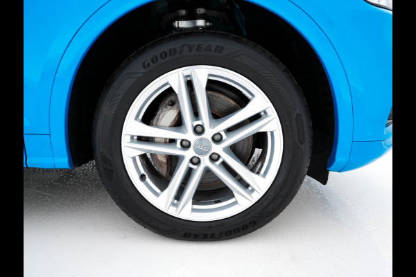 Audi Q5 Audi Q5 50 TFSI e S-Line Black-Edition Quattro Plug-In (INCL-BTW) *PANO | LEATHER-FABRIC | FULL-LED | DIGI-COCKPIT | NAVI-FULLMAP | HEATED-SPORTSEATS | KEYLESS | DAB+ | CAMERA | PRIVACY-GLASS | SHIFT-PADDLES | ECC | AMBIENT-LIGHT | PDC | CRUISE . Audi Q5 Audi Q5 50 TFSI e S-Line Black-Edition Quattro Plug-In (INCL-BTW) *PANO | LEATHER-FABRIC | FULL-LED | DIGI-COCKPIT | NAVI-FULLMAP | HEATED-SPORTSEATS | KEYLESS | DAB+ | CAMERA | PRIVACY-GLASS | SHIFT-PADDLES | ECC | AMBIENT-LIGHT | PDC | CRUISE .