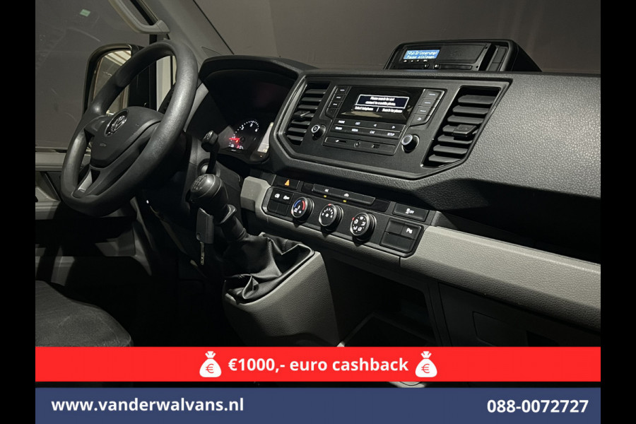 Volkswagen Crafter 2.0 TDI 140 pk L4H3 L3H2 Euro6 ** Airco | 3000kg trekhaak | Cruisecontrol | Parkeersensoren Bijrijdersbank