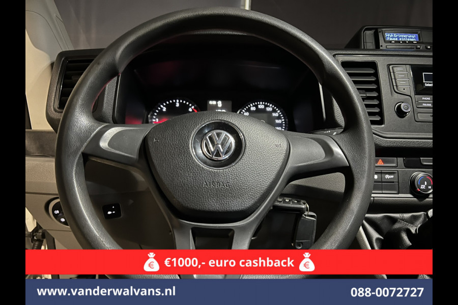 Volkswagen Crafter 2.0 TDI 140 pk L4H3 L3H2 Euro6 ** Airco | 3000kg trekhaak | Cruisecontrol | Parkeersensoren Bijrijdersbank