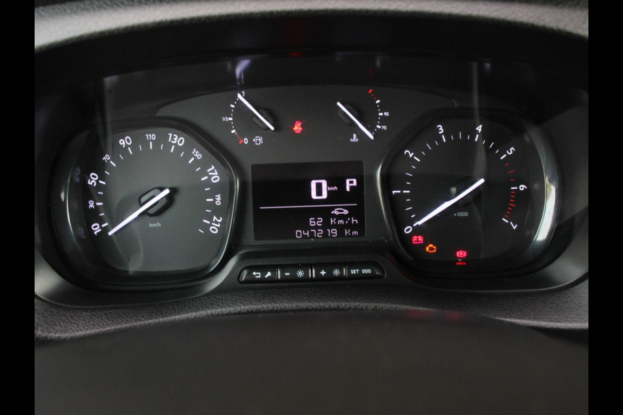 Opel Vivaro 2.0 CDTI Automaat 145 pk L3H1 Dubbele Cabine | Navigatie | Trekhaak | Airco | Parkeer sensoren | Betimmering Opel Vivaro 2.0 CDTI Automaat 145 pk L3H1 Dubbele Cabine | Navigatie | Trekhaak | Airco | Parkeer sensoren | Betimmering