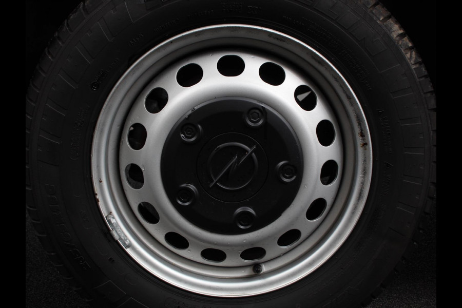 Opel Vivaro 2.0 CDTI Automaat 145 pk L3H1 Dubbele Cabine | Navigatie | Trekhaak | Airco | Parkeer sensoren | Betimmering Opel Vivaro 2.0 CDTI Automaat 145 pk L3H1 Dubbele Cabine | Navigatie | Trekhaak | Airco | Parkeer sensoren | Betimmering
