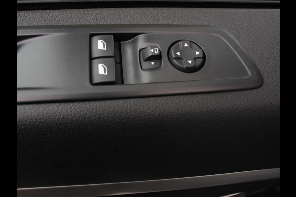 Opel Vivaro 2.0 CDTI Automaat 145 pk L3H1 Dubbele Cabine | Navigatie | Trekhaak | Airco | Parkeer sensoren | Betimmering Opel Vivaro 2.0 CDTI Automaat 145 pk L3H1 Dubbele Cabine | Navigatie | Trekhaak | Airco | Parkeer sensoren | Betimmering