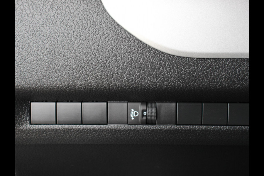 Opel Vivaro 2.0 CDTI Automaat 145 pk L3H1 Dubbele Cabine | Navigatie | Trekhaak | Airco | Parkeer sensoren | Betimmering Opel Vivaro 2.0 CDTI Automaat 145 pk L3H1 Dubbele Cabine | Navigatie | Trekhaak | Airco | Parkeer sensoren | Betimmering