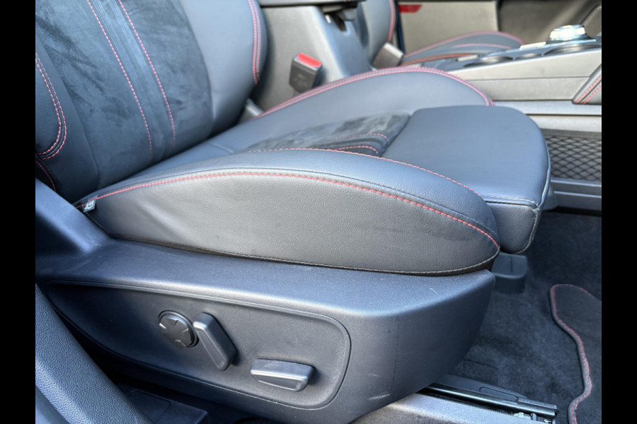 Ford Kuga 2.5 FHEV ST-Line X 190pk | Driver Assistance Pack | Technology Pack | Winterpack | Panoramadak | All Weather banden | Geen stekker nodig