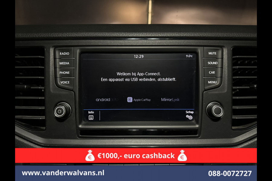 Volkswagen Crafter 2.0 TDI L3H2 L2H1 Euro6 Airco | Camera | Apple Carplay | Android Auto | Trekhaak Bijrijdersbank Volkswagen Crafter 2.0 TDI L3H2 L2H1 Euro6 Airco | Camera | Apple Carplay | Android Auto | Trekhaak Bijrijdersbank
