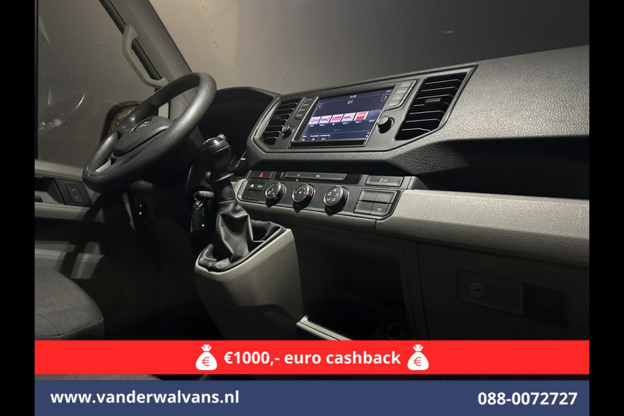 Volkswagen Crafter 2.0 TDI L3H2 L2H1 Euro6 Airco | Camera | Apple Carplay | Android Auto | Trekhaak Bijrijdersbank Volkswagen Crafter 2.0 TDI L3H2 L2H1 Euro6 Airco | Camera | Apple Carplay | Android Auto | Trekhaak Bijrijdersbank