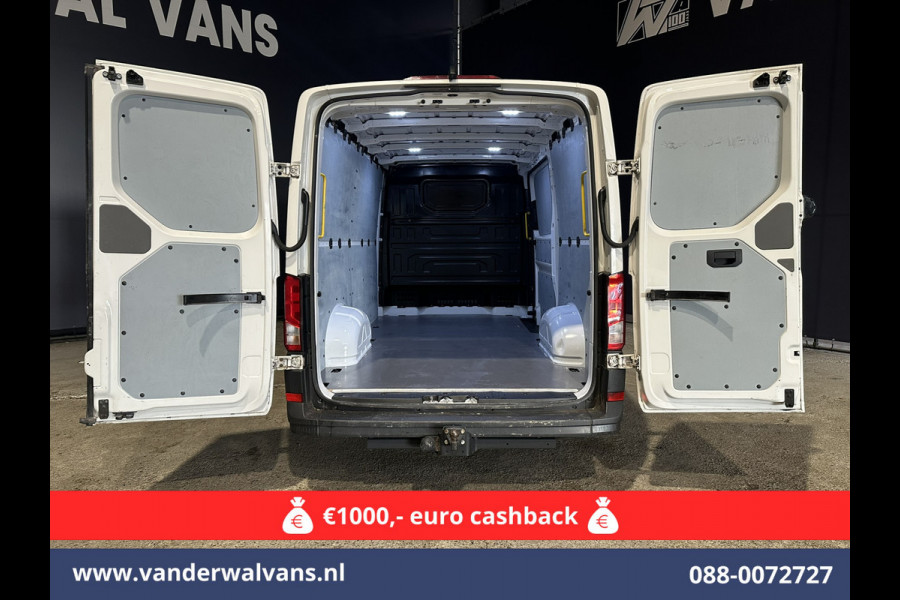 Volkswagen Crafter 2.0 TDI L3H2 L2H1 Euro6 Airco | Camera | Apple Carplay | Android Auto | Trekhaak Bijrijdersbank Volkswagen Crafter 2.0 TDI L3H2 L2H1 Euro6 Airco | Camera | Apple Carplay | Android Auto | Trekhaak Bijrijdersbank