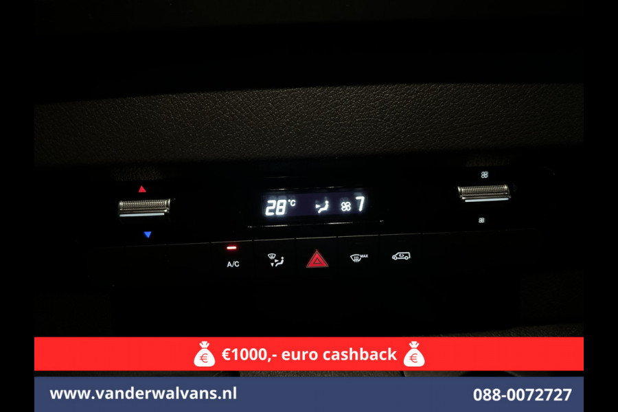 Mercedes-Benz Sprinter 317 CDI 170pk L3H2 Euro6 Airco | Camera | Apple Carplay | Android Auto Cruisecontrol, Parkeersensoren, Stoelverwarming, Bijrijdersbank, MBUX Mercedes-Benz Sprinter 317 CDI 170pk L3H2 Euro6 Airco | Camera | Apple Carplay | Android Auto Cruisecontrol, Parkeersensoren, Stoelverwarming, Bijrijdersbank, MBUX