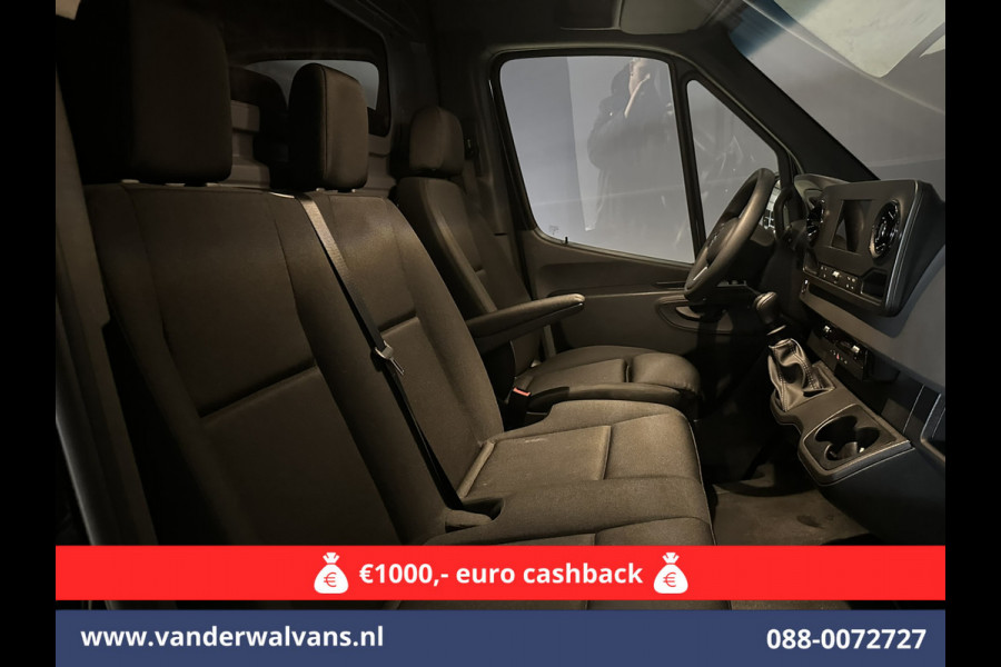 Mercedes-Benz Sprinter 317 CDI 170pk L3H2 Euro6 Airco | Camera | Apple Carplay | Android Auto Cruisecontrol, Parkeersensoren, Stoelverwarming, Bijrijdersbank, MBUX Mercedes-Benz Sprinter 317 CDI 170pk L3H2 Euro6 Airco | Camera | Apple Carplay | Android Auto Cruisecontrol, Parkeersensoren, Stoelverwarming, Bijrijdersbank, MBUX