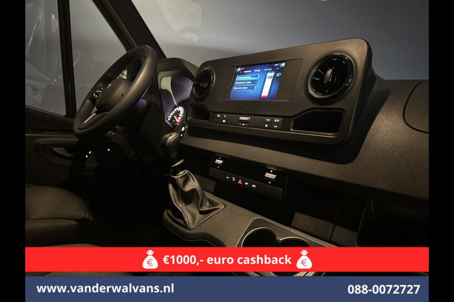 Mercedes-Benz Sprinter 317 CDI 170pk L3H2 Euro6 Airco | Camera | Apple Carplay | Android Auto Cruisecontrol, Parkeersensoren, Stoelverwarming, Bijrijdersbank, MBUX Mercedes-Benz Sprinter 317 CDI 170pk L3H2 Euro6 Airco | Camera | Apple Carplay | Android Auto Cruisecontrol, Parkeersensoren, Stoelverwarming, Bijrijdersbank, MBUX