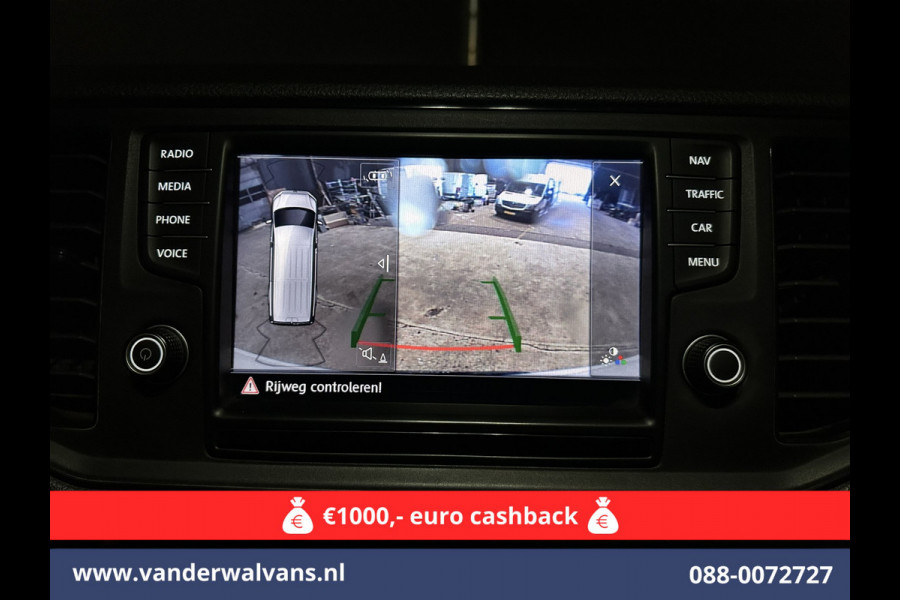 Volkswagen Crafter 2.0 TDI 141pk L3H2 L2H1 Euro6 *Rijklaar Direct Rijden* Airco | Navigatie | Camera | Apple Carplay Android Auto, Parkeersensoren, Bijrijdersbank Volkswagen Crafter 2.0 TDI 141pk L3H2 L2H1 Euro6 *Rijklaar Direct Rijden* Airco | Navigatie | Camera | Apple Carplay Android Auto, Parkeersensoren, Bijrijdersbank