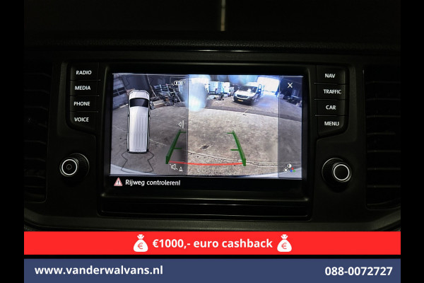 Volkswagen Crafter 2.0 TDI 141pk L3H2 L2H1 Euro6 *Rijklaar Direct Rijden* Airco | Navigatie | Camera | Apple Carplay Android Auto, Parkeersensoren, Bijrijdersbank Volkswagen Crafter 2.0 TDI 141pk L3H2 L2H1 Euro6 *Rijklaar Direct Rijden* Airco | Navigatie | Camera | Apple Carplay Android Auto, Parkeersensoren, Bijrijdersbank
