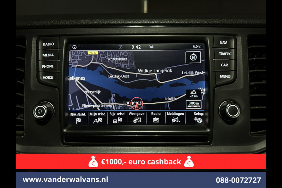 Volkswagen Crafter 2.0 TDI 141pk L3H2 L2H1 Euro6 *Rijklaar Direct Rijden* Airco | Navigatie | Camera | Apple Carplay Android Auto, Parkeersensoren, Bijrijdersbank Volkswagen Crafter 2.0 TDI 141pk L3H2 L2H1 Euro6 *Rijklaar Direct Rijden* Airco | Navigatie | Camera | Apple Carplay Android Auto, Parkeersensoren, Bijrijdersbank