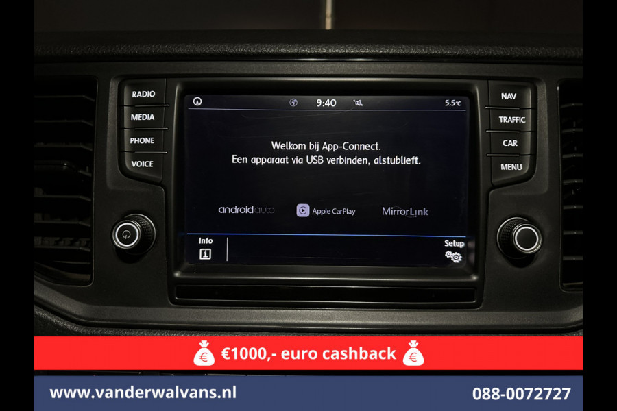 Volkswagen Crafter 2.0 TDI 141pk L3H2 L2H1 Euro6 *Rijklaar Direct Rijden* Airco | Navigatie | Camera | Apple Carplay Android Auto, Parkeersensoren, Bijrijdersbank Volkswagen Crafter 2.0 TDI 141pk L3H2 L2H1 Euro6 *Rijklaar Direct Rijden* Airco | Navigatie | Camera | Apple Carplay Android Auto, Parkeersensoren, Bijrijdersbank