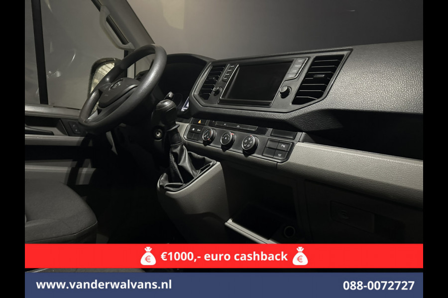 Volkswagen Crafter 2.0 TDI 141pk L3H2 L2H1 Euro6 *Rijklaar Direct Rijden* Airco | Navigatie | Camera | Apple Carplay Android Auto, Parkeersensoren, Bijrijdersbank Volkswagen Crafter 2.0 TDI 141pk L3H2 L2H1 Euro6 *Rijklaar Direct Rijden* Airco | Navigatie | Camera | Apple Carplay Android Auto, Parkeersensoren, Bijrijdersbank