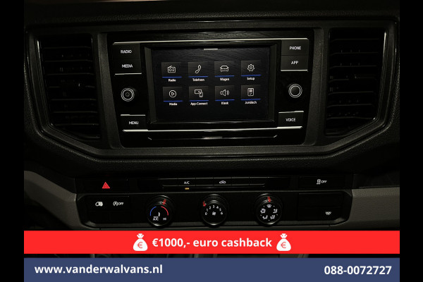 Volkswagen Crafter 2.0 TDI 140pk L3H3 L2H2 Euro6 Airco | Camera | Apple carplay | Android auto bijrijdersbank, 3000kg trekvermogen Volkswagen Crafter 2.0 TDI 140pk L3H3 L2H2 Euro6 Airco | Camera | Apple carplay | Android auto bijrijdersbank, 3000kg trekvermogen