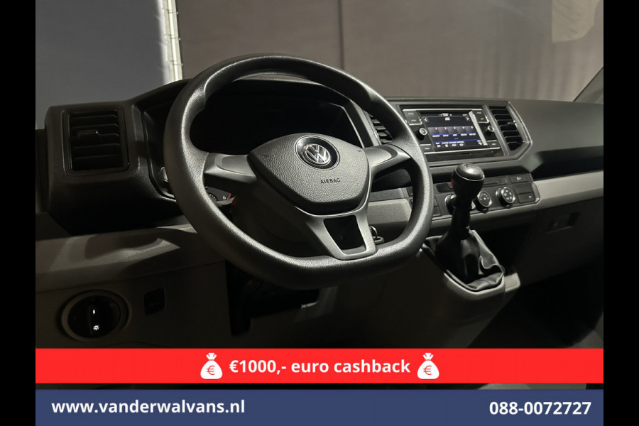 Volkswagen Crafter 2.0 TDI 140pk L3H3 L2H2 Euro6 Airco | Camera | Apple carplay | Android auto bijrijdersbank, 3000kg trekvermogen Volkswagen Crafter 2.0 TDI 140pk L3H3 L2H2 Euro6 Airco | Camera | Apple carplay | Android auto bijrijdersbank, 3000kg trekvermogen